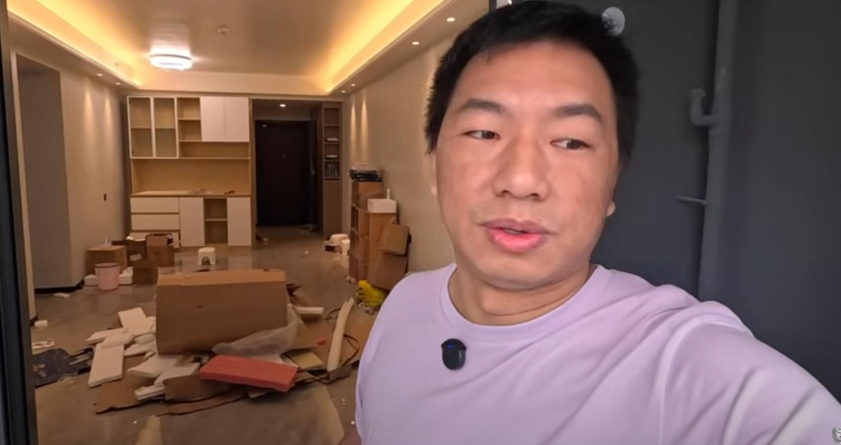 大衛7個月前移居東莞虎門,並以每月4,000元租金,租下過千呎住宅。(大衛@YouTube截圖)