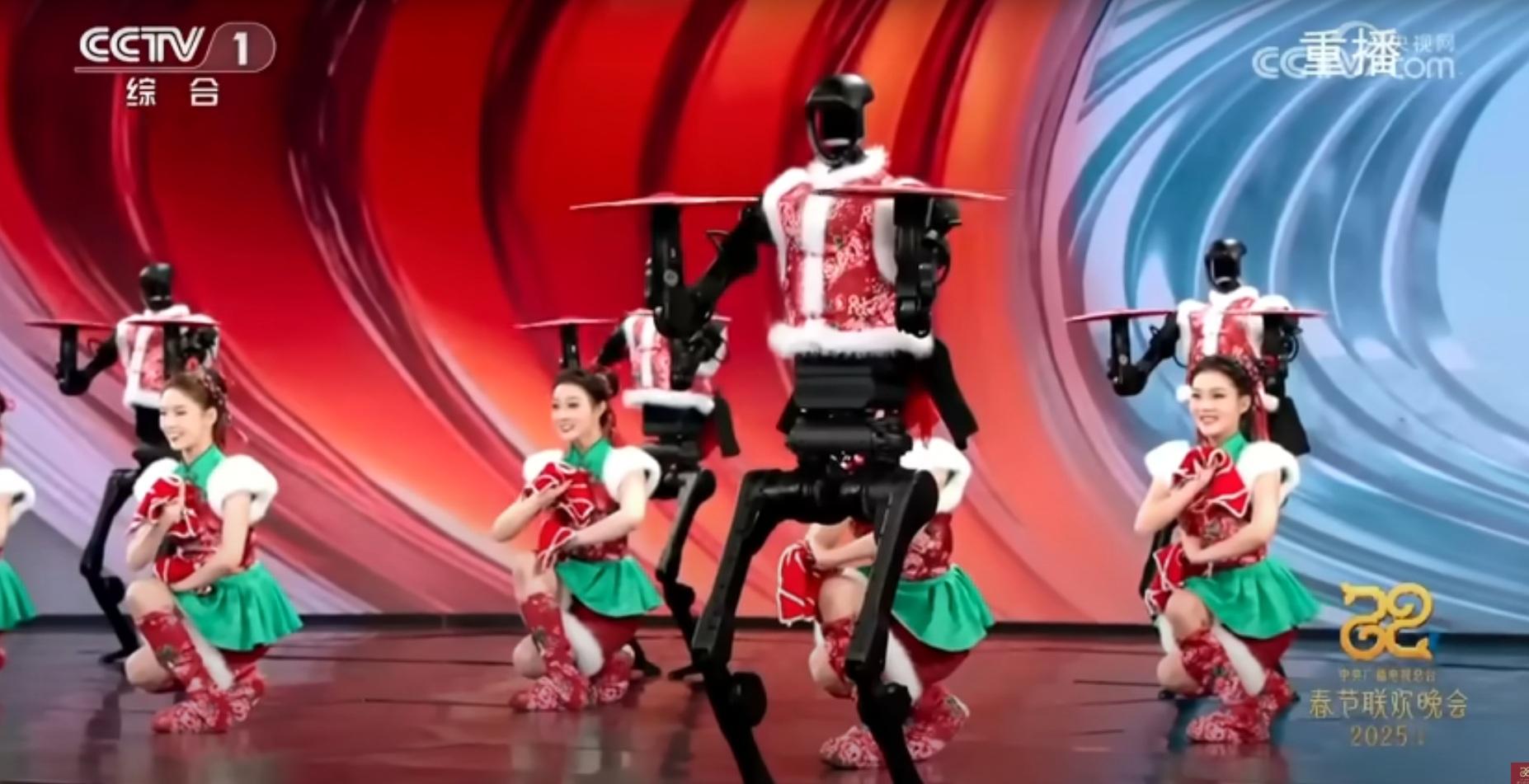 今年初,因央視春晚表演而一夜爆紅的機械人租賃市場,短短數月內經歷戲劇性崩跌。(央視截圖)