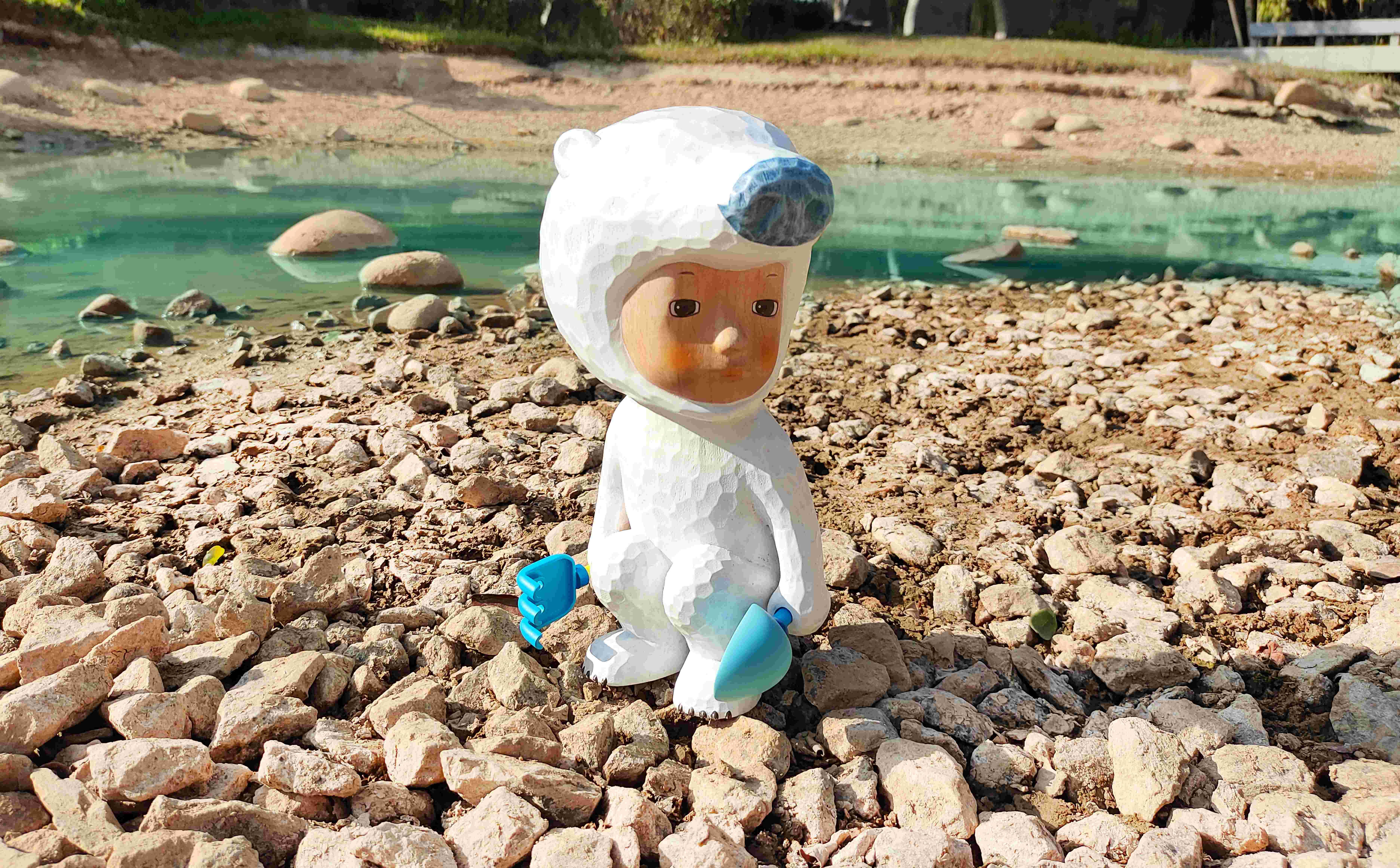 “WithoutBucket”Wood by Satoru KOIZUMI