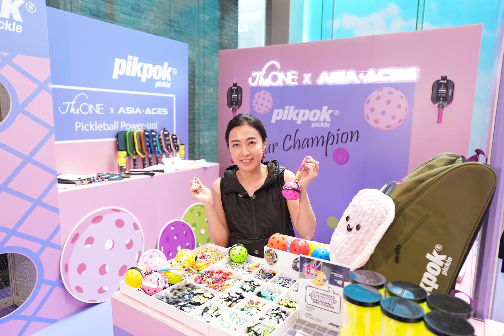 甘比把她熱愛的鈎織,融入Pickleball運動。