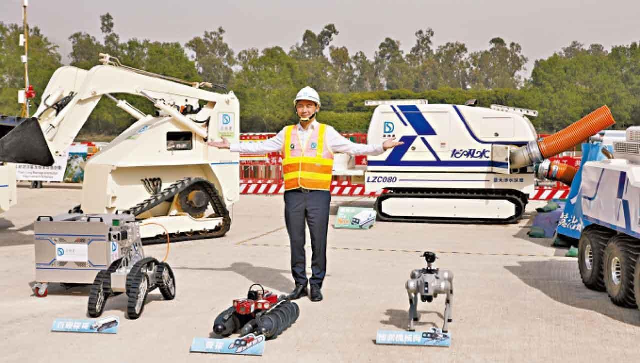 渠務署現有逾30部各類型機械人。(林俊源攝)