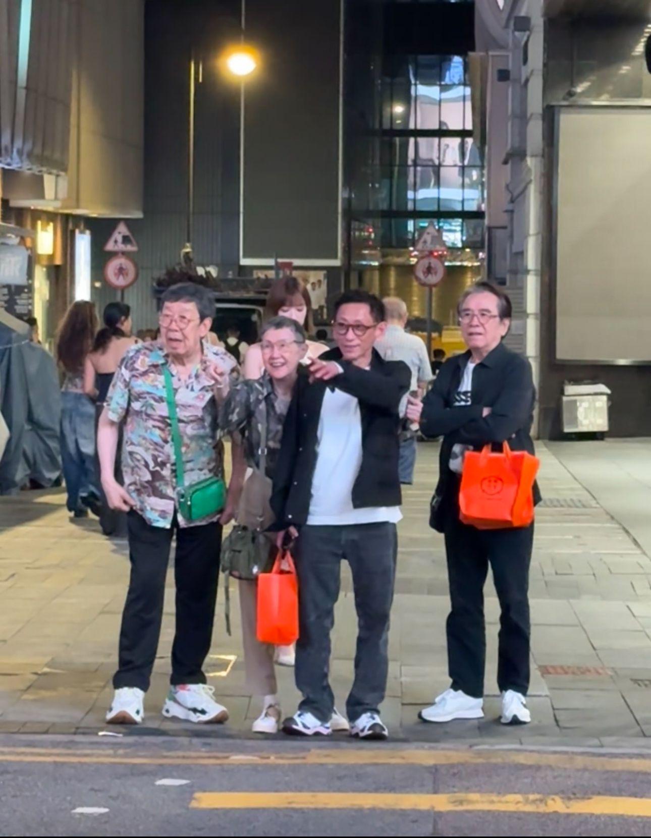 胡楓昨晚約姜大衛夫婦及炎連輝到中環飯局。 (娛樂組攝)