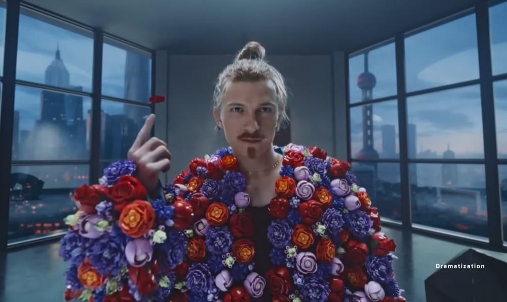 湯姆賀倫代言Lego 用積木化身百變造型(有片)