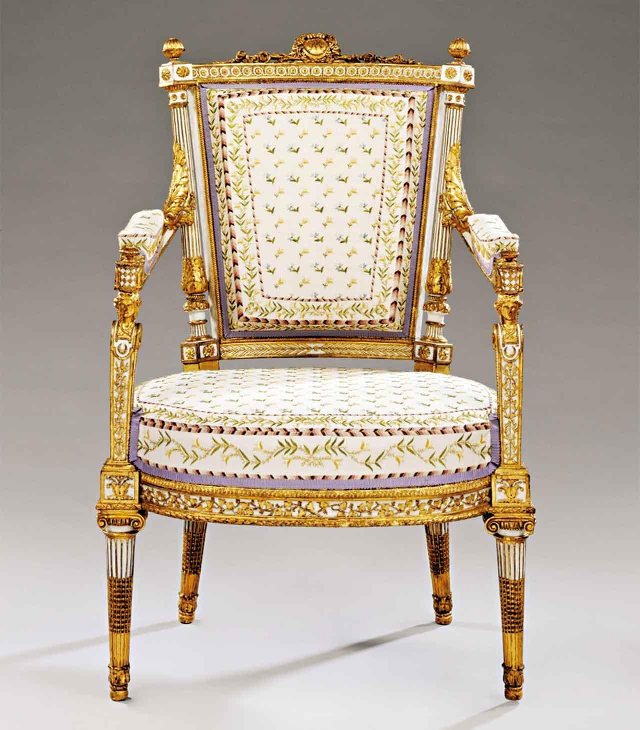 倫敦V&A博物館舉辦瑪麗皇后展覽