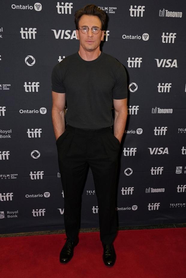 粉絲另一開心是基斯剃晒鬍鬚變返文青佬。