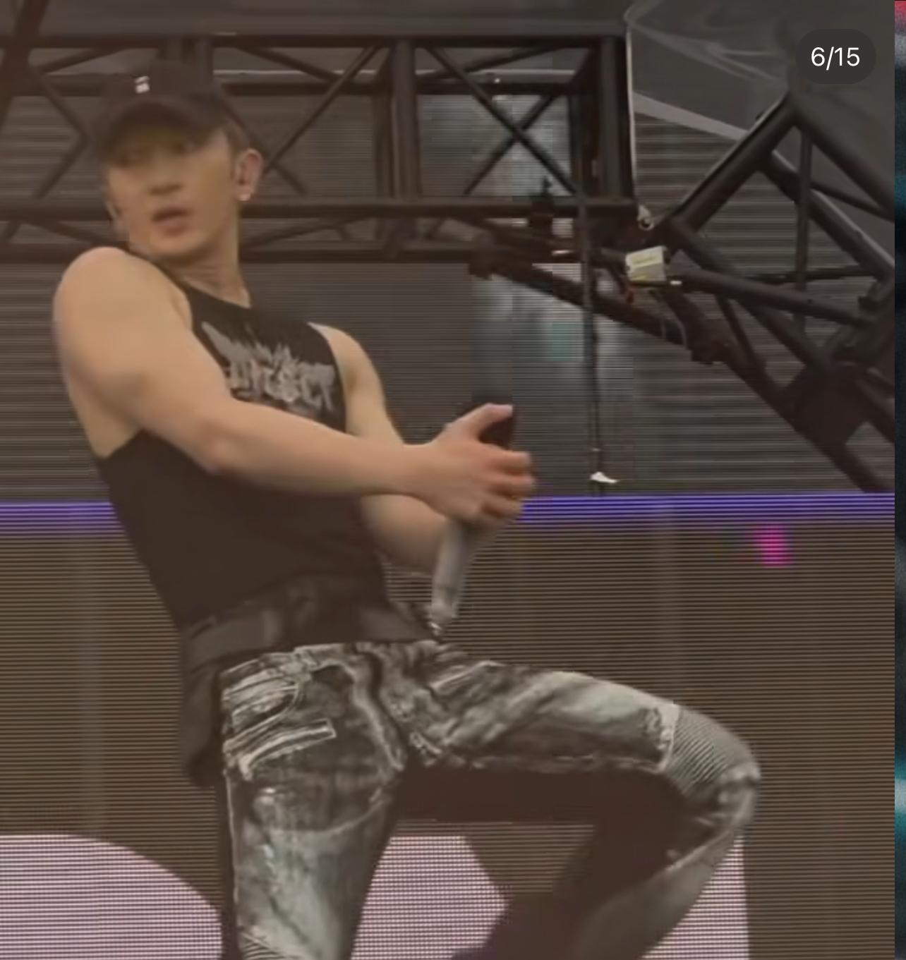 Anson Lo在Waterbomb盛會的30分鐘表演,跳唱7首歌。