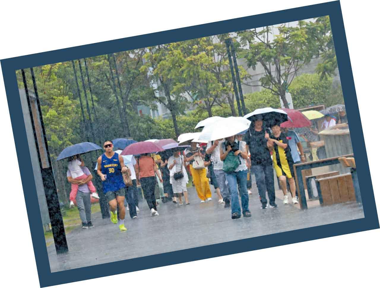 本港昨日日間部分地區有雨