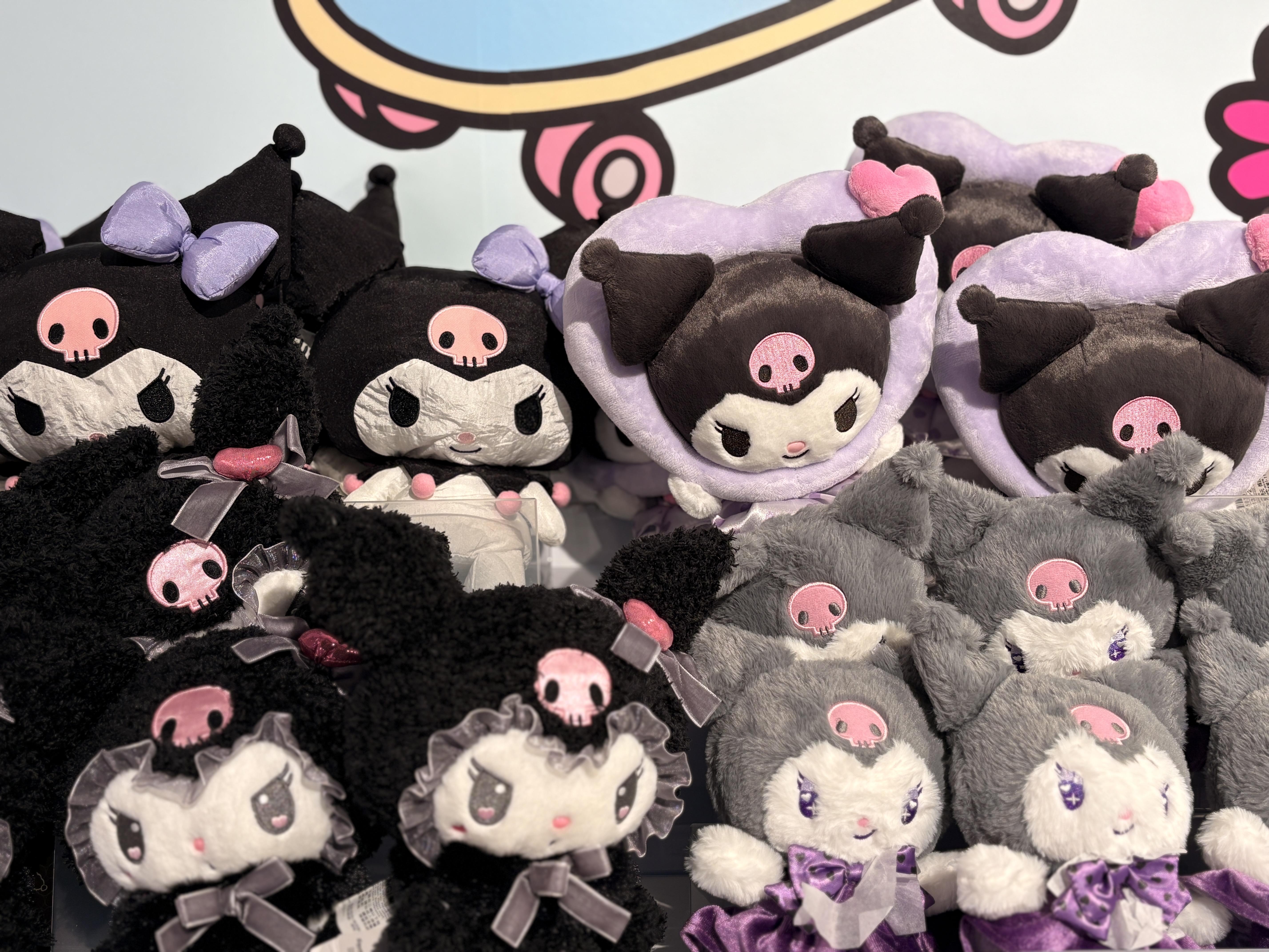 限定店設多款Kuromi周邊。