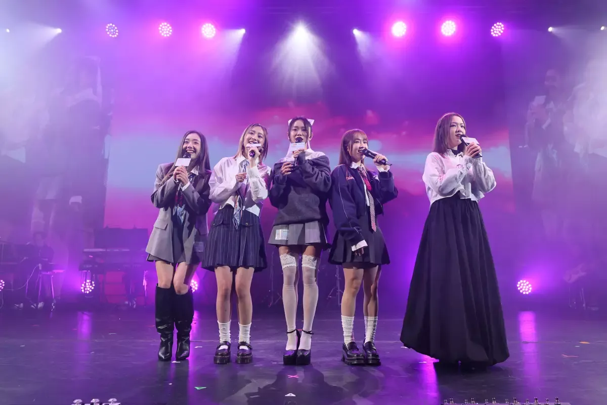 2024年3月舉行的《ILUBeanies 聯校Live》,阿左強忍淚水下完成。