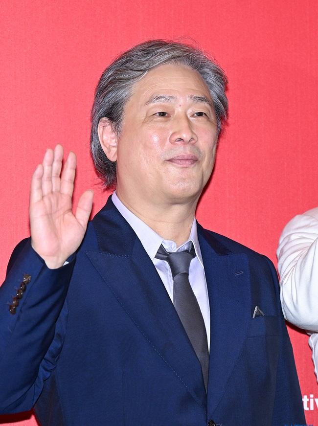 朴贊郁繼2022年《分手的決心》後,今年再有新作上映。