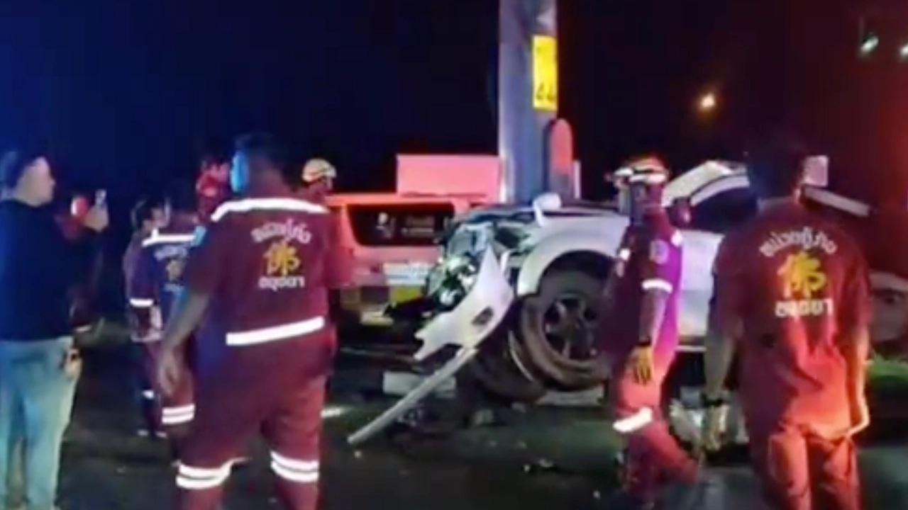 汽車撞柱路經護士上前救人 驚喊:他是我男友 不幸天人永隔