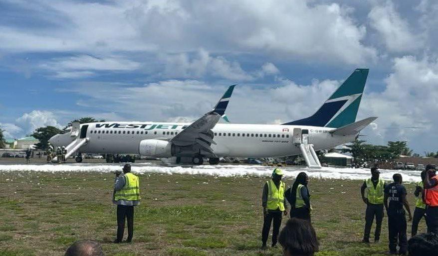 從多倫多起飛西捷航空「硬著陸」 擦地冒濃煙機上164人嚇壞(有片)