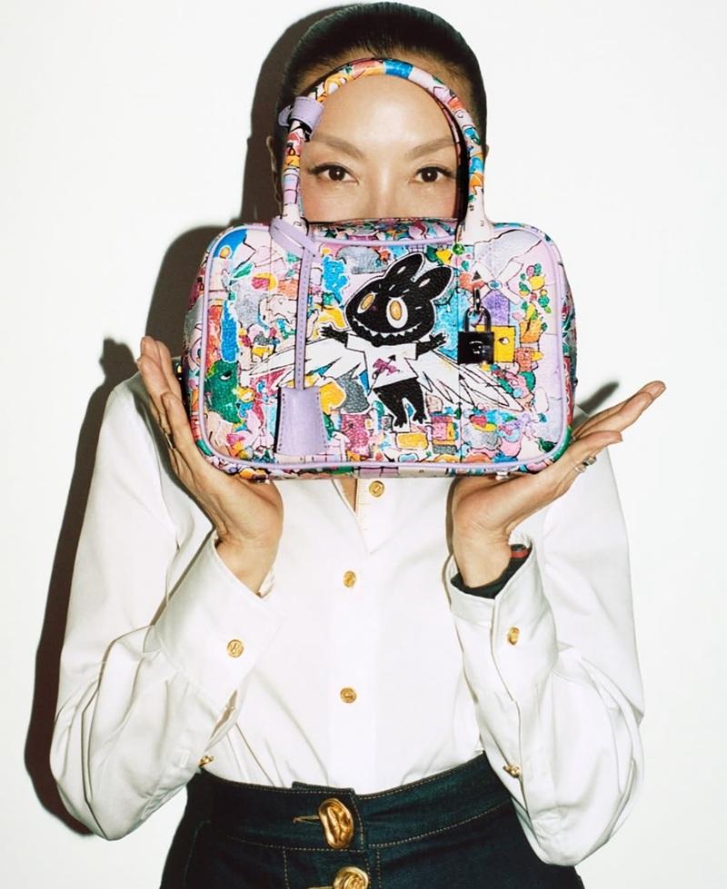 梁朝偉親試Labubu X Moynat經典手袋 慶祝Labubu誕生10周年