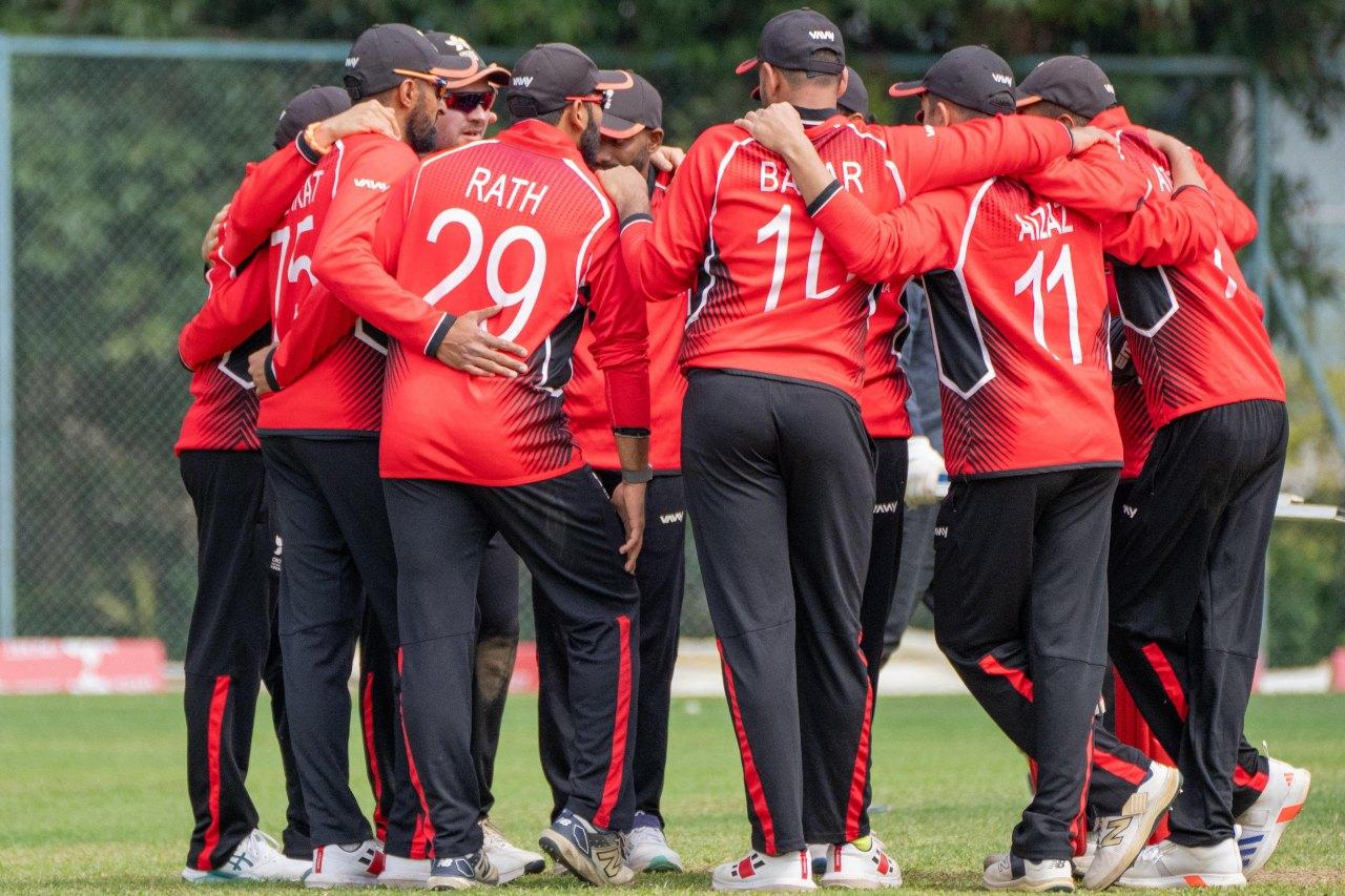 香港板球隊派出的17人名單中,包括隊長Yasim Murtaza、主力Mohammad Nizakat Khan及Babar Hayat等球手迎戰。