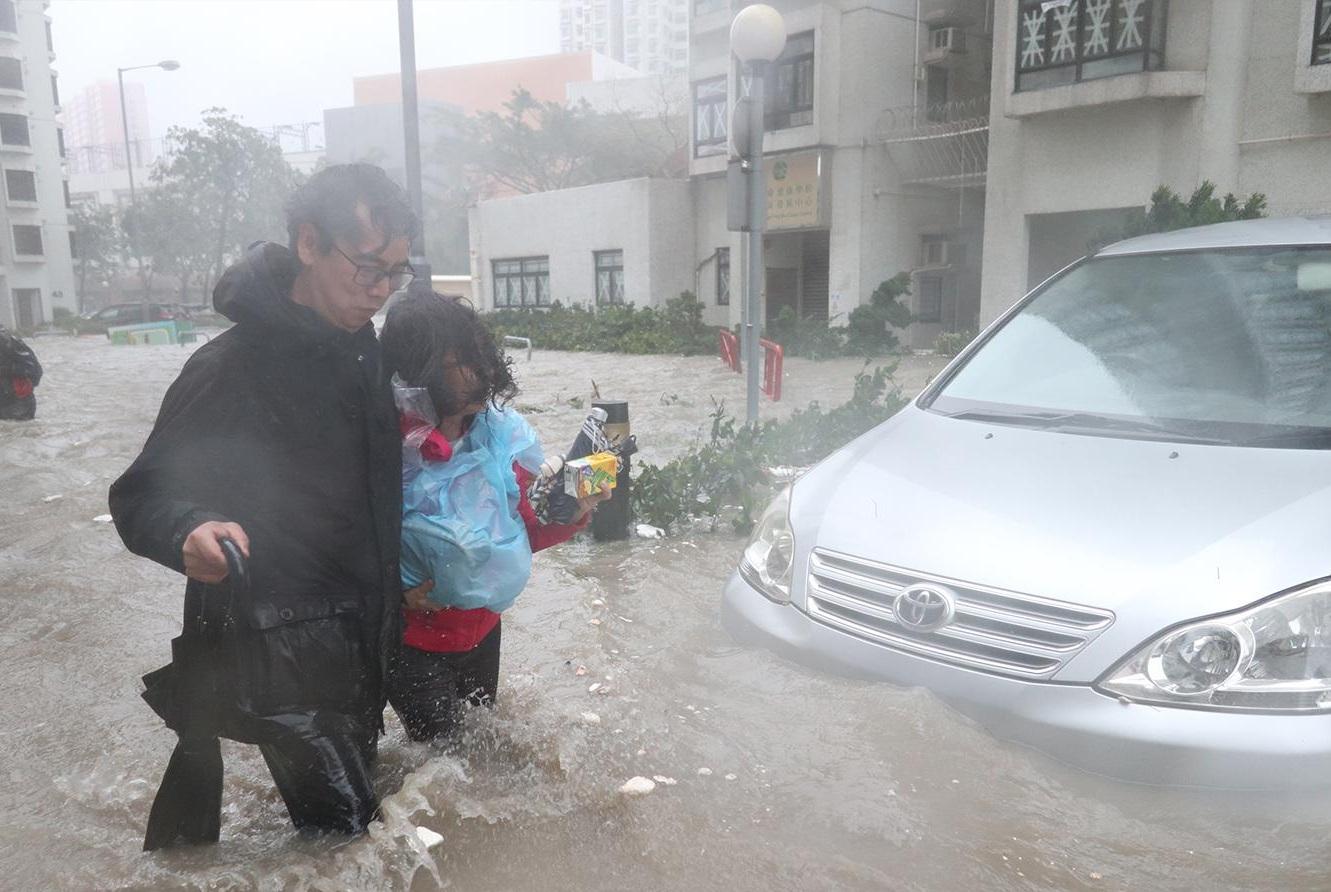 颱風樺加沙|打風水浸壞車 車保點先有得賠?4大關鍵因素須知。(資料圖片)
