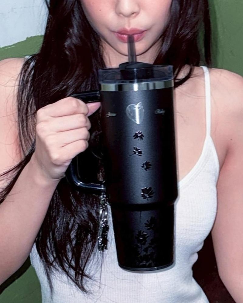 Jennie X Stanley保溫杯登場 延續BLACKPINK強勢