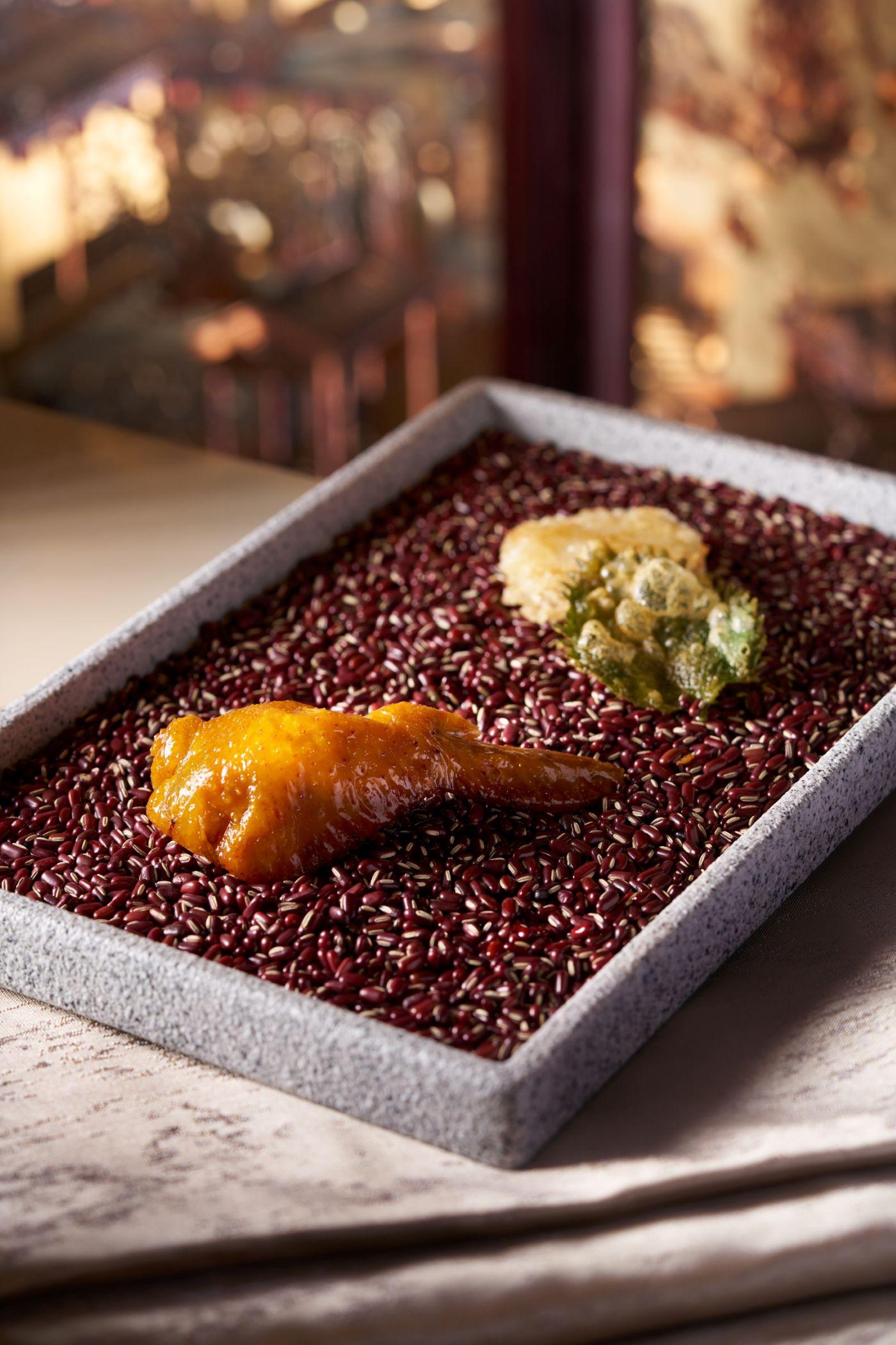 燕窩釀鳳翼.夾心蟹燕