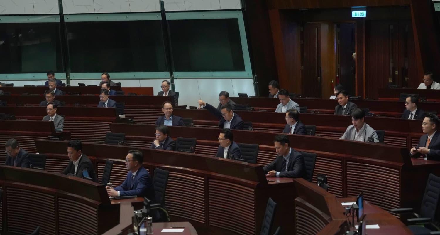 《同性伴侶關係登記條例草案》遭大比數否決。