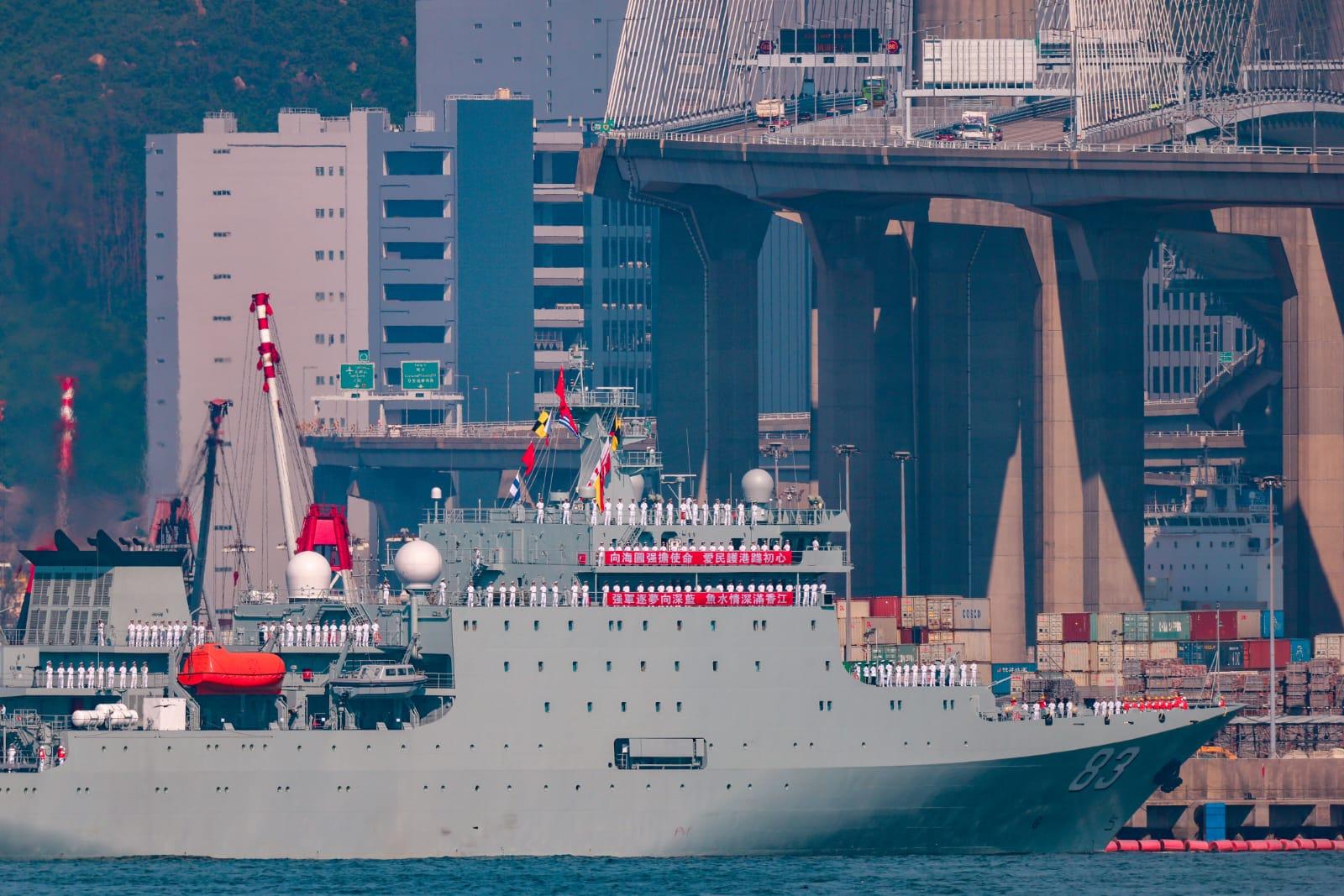 舷號「83」的戚繼光艦,是國家自主設計建造的大型海軍專業訓練艦。