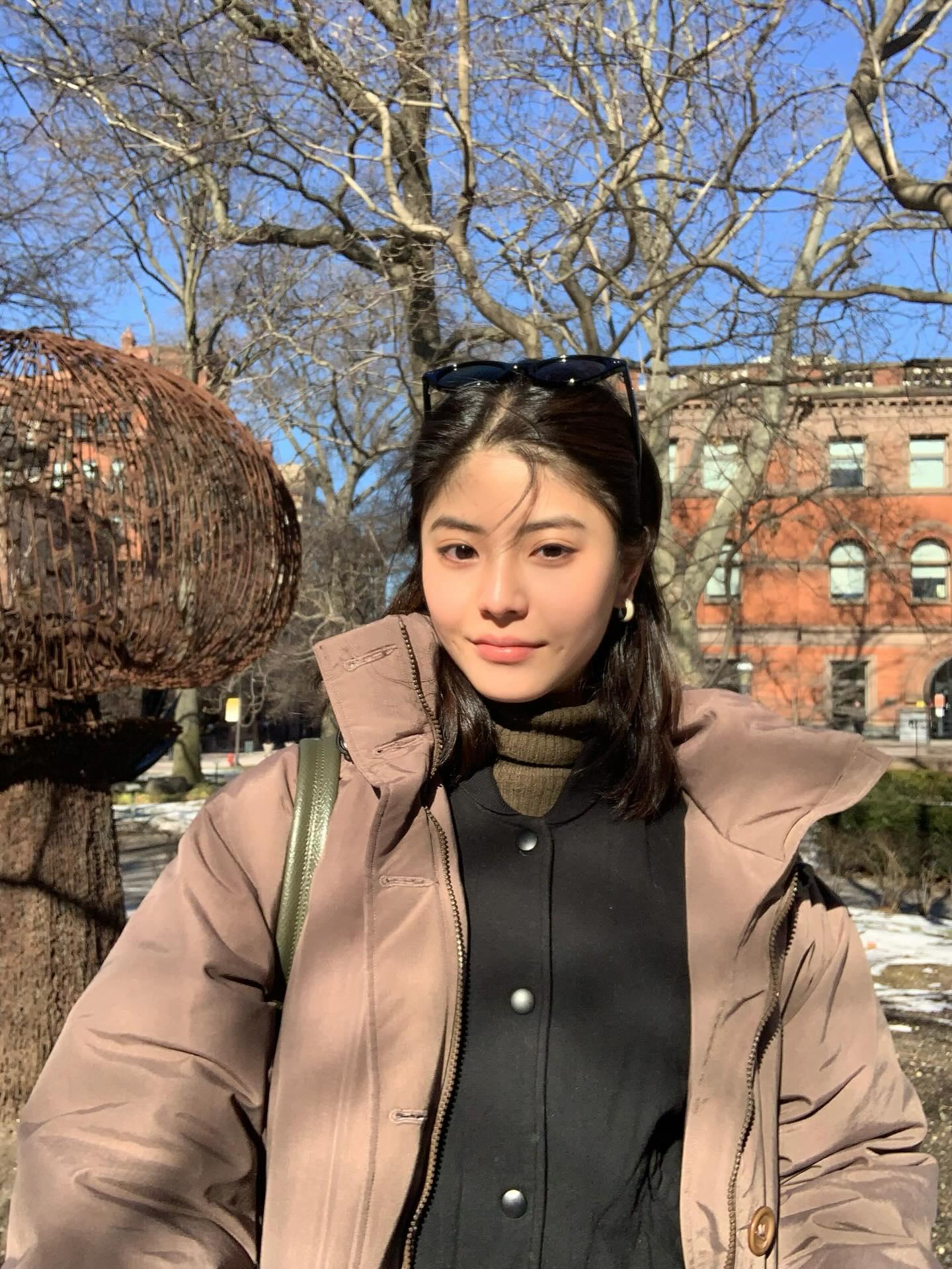 台灣網紅若盈在IG追隨者近30萬。