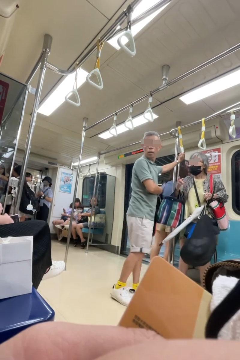 台北捷運有長者逼年輕人讓座後,雙方先後口角和動武。(網上片段截圖)