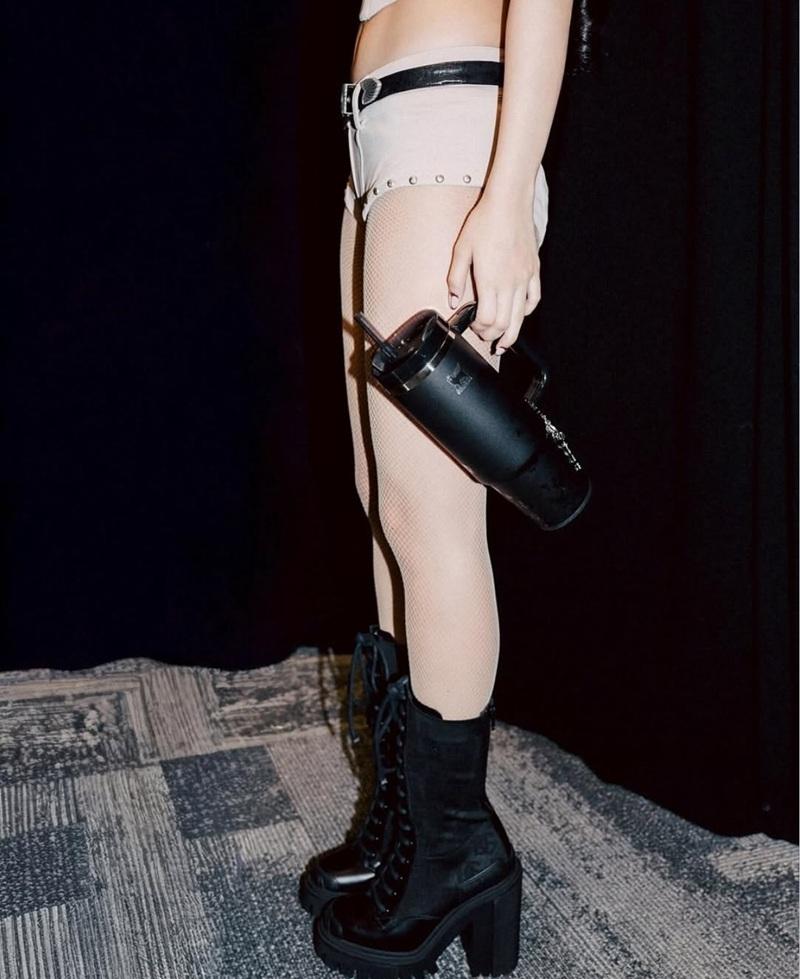 Jennie X Stanley保溫杯登場 延續BLACKPINK強勢