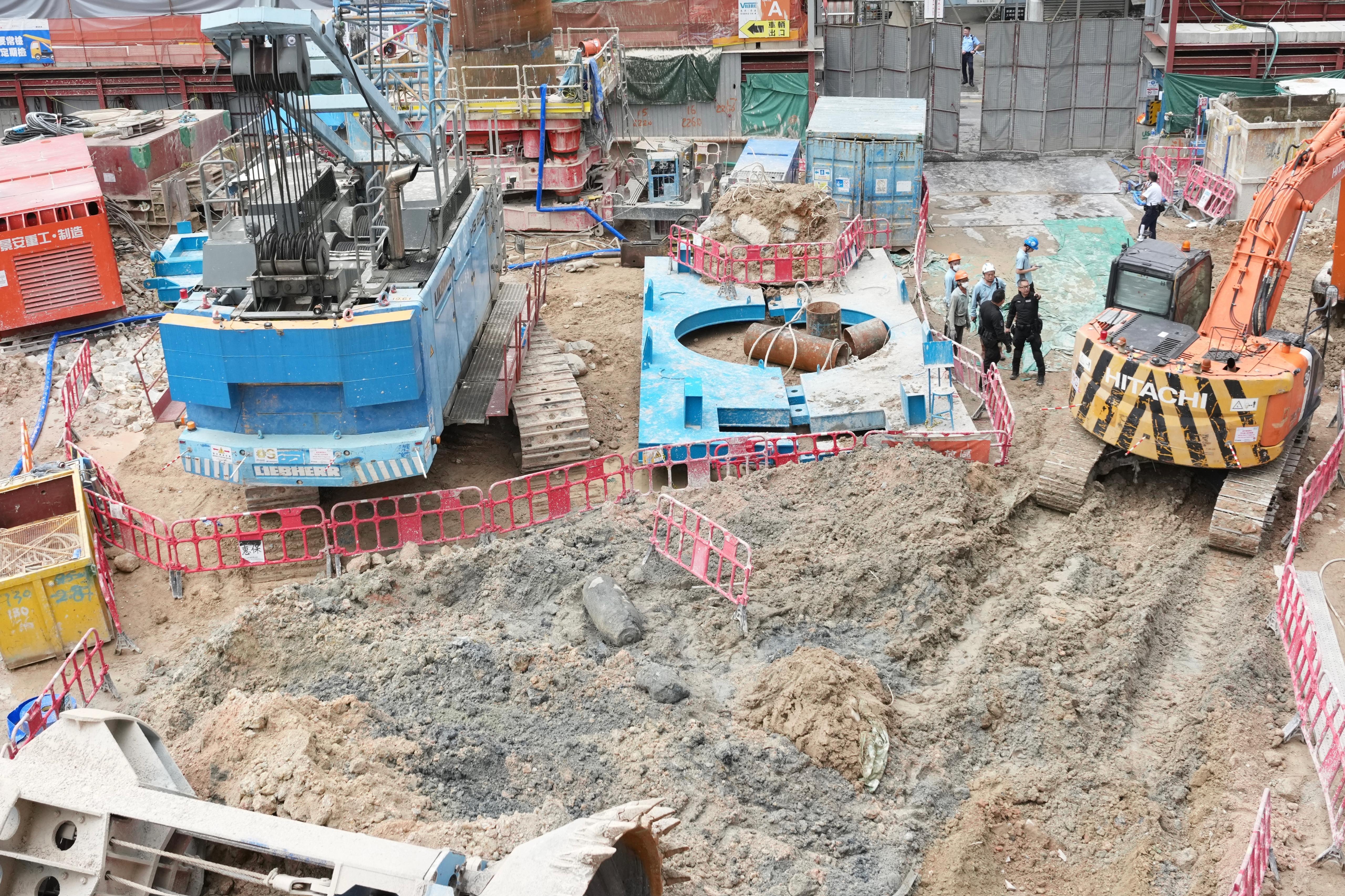 鰂魚涌濱海街地盤發現懷疑戰時炸彈