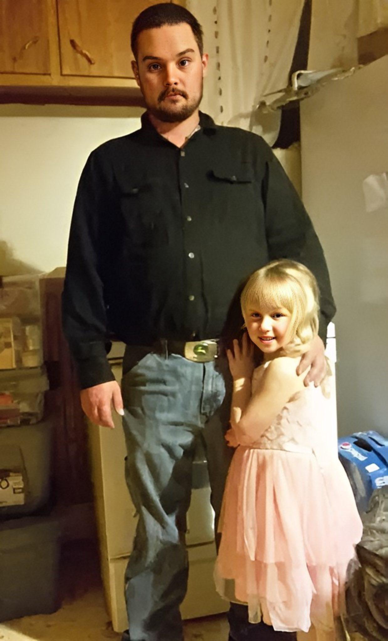 美國34歲父親大衛·舒特海斯意外擊斃14歲女兒。