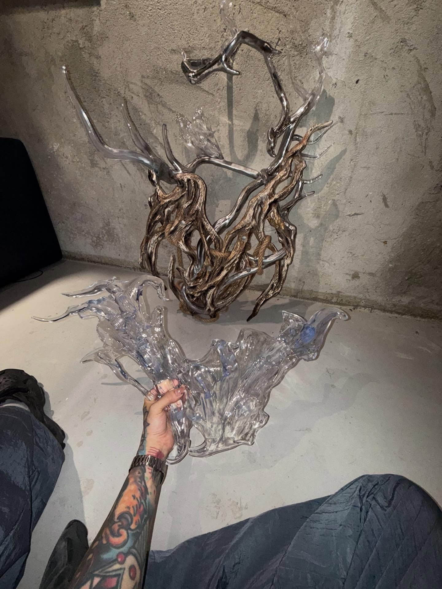 負責製作Jer今次服裝上道具的網民分享細節。