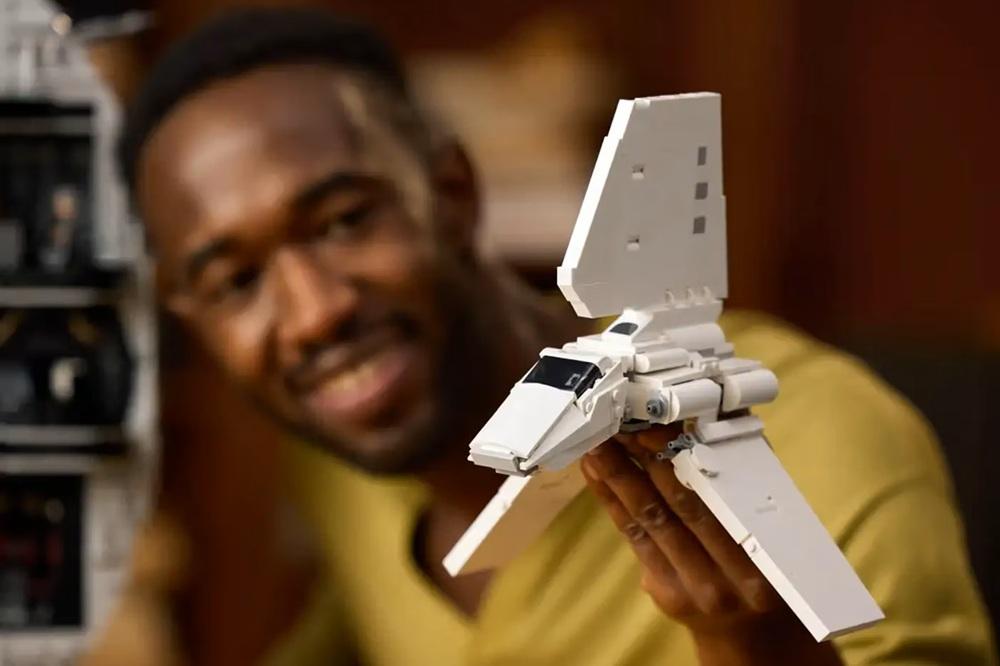 套裝有多種不同戰機出現。