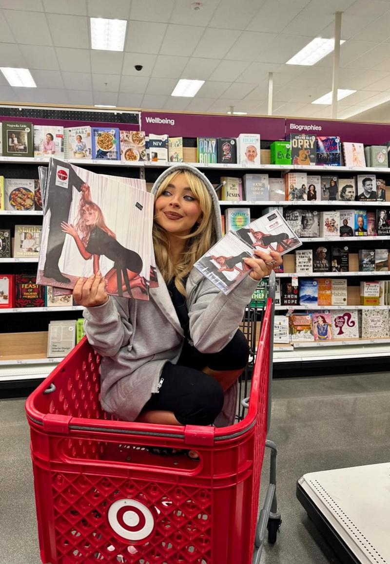 Sabrina Carpenter新專輯銷量創紀錄 再奪Billboard 200冠軍