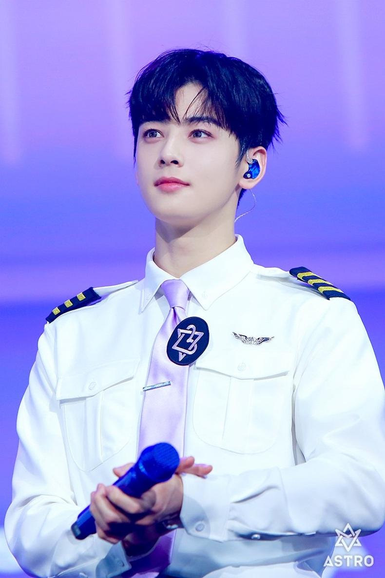 車銀優出席軍訓畢業式 媽媽棄子影優惹熱議