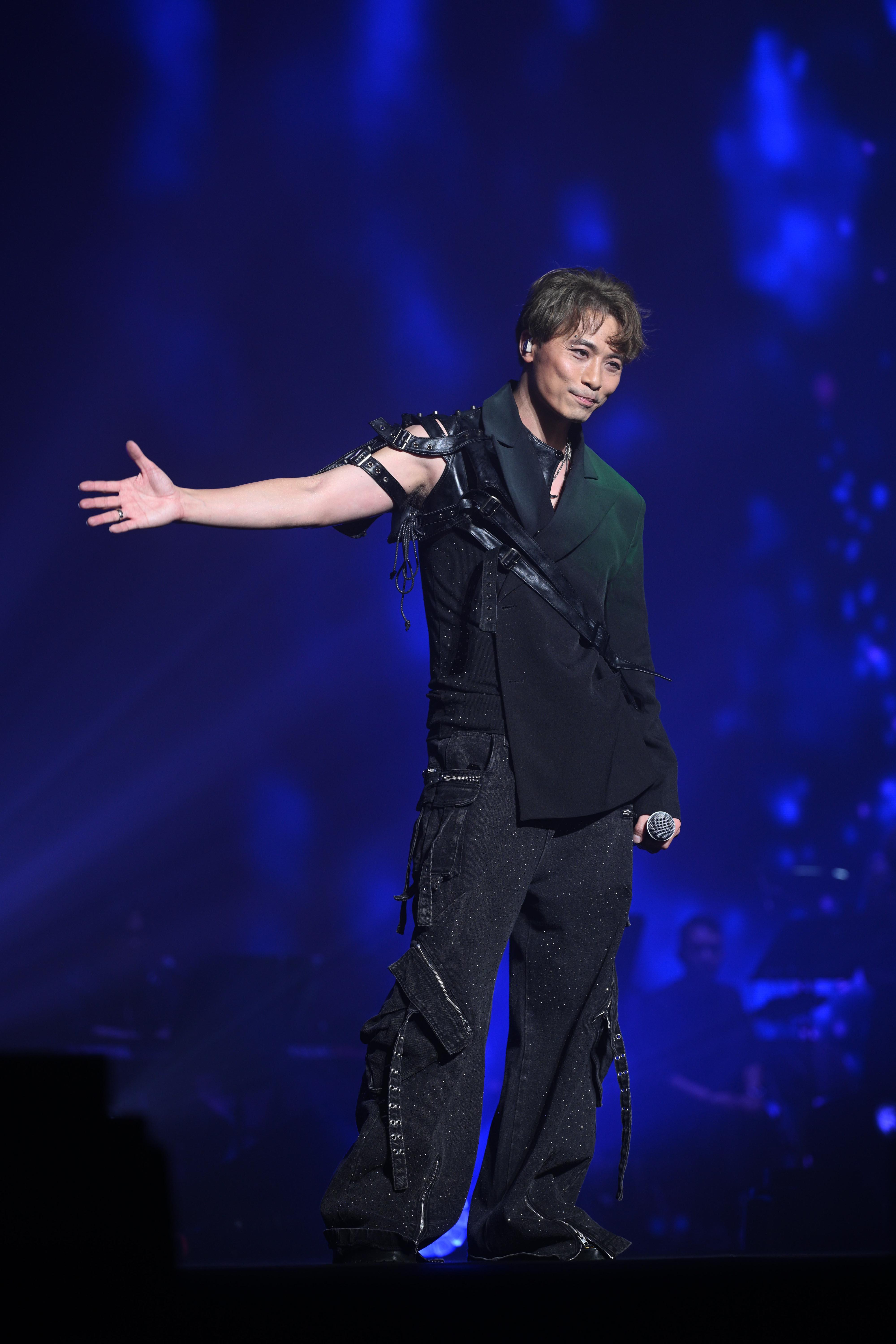 黃劍文一反文青形象,勁歌熱舞演繹《夢伴》。