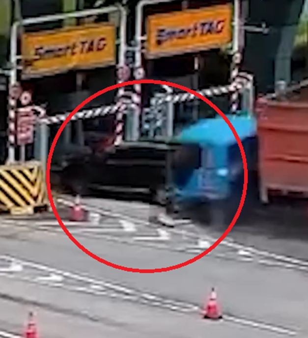 馬來西亞連環車禍 雙胞胎男嬰母親僅能救一人 另一兒子拋出車亡