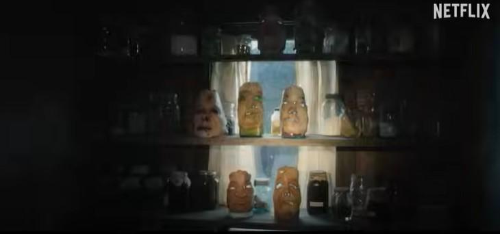 Netflix影集|《怪物:艾德蓋恩的故事》正式預告 連環殺手穿人皮跳舞