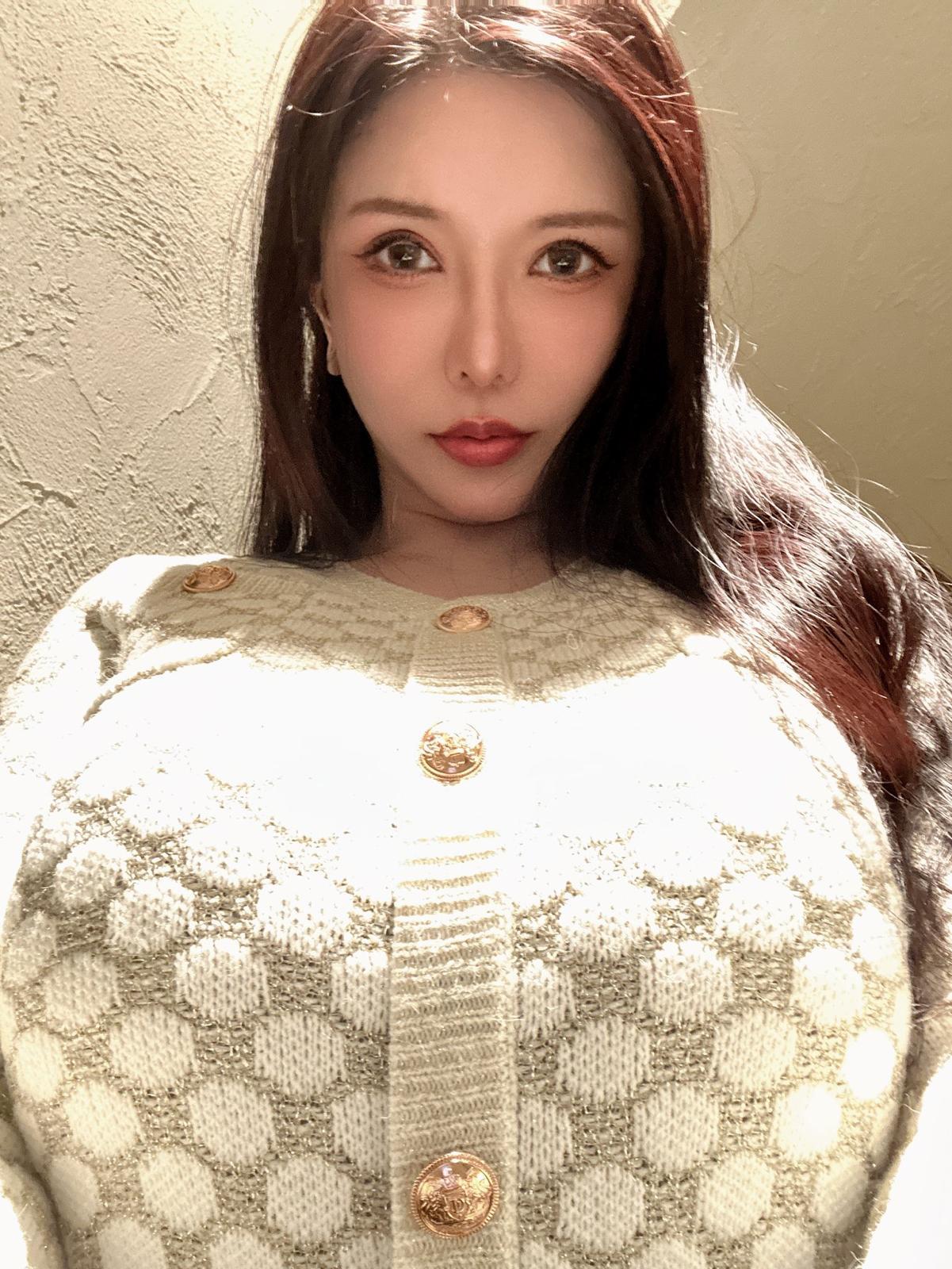 沖田杏梨從良多年,目前更成為演而優則唱藝人。