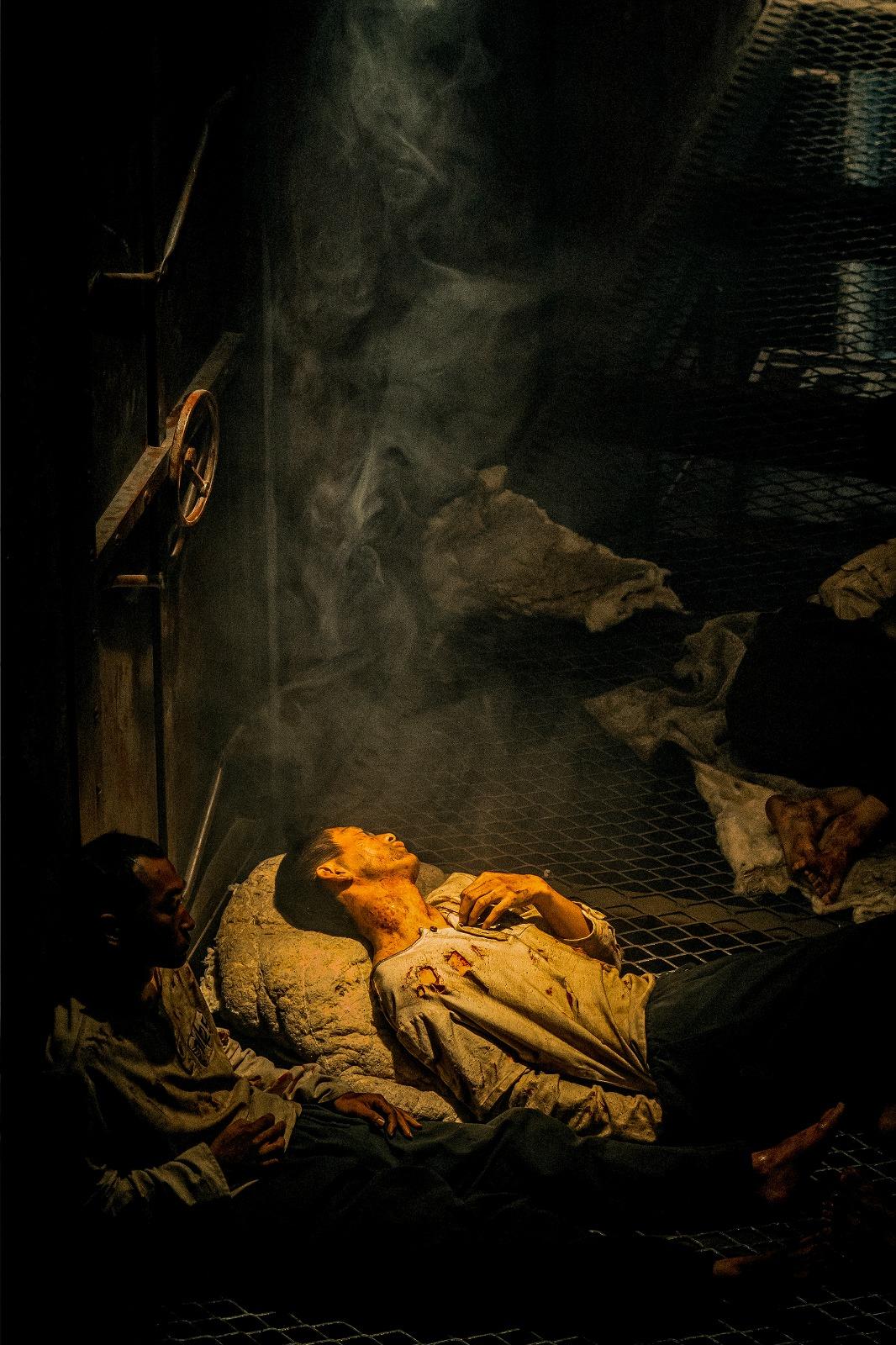 《731》在香港被列為三級片上映。