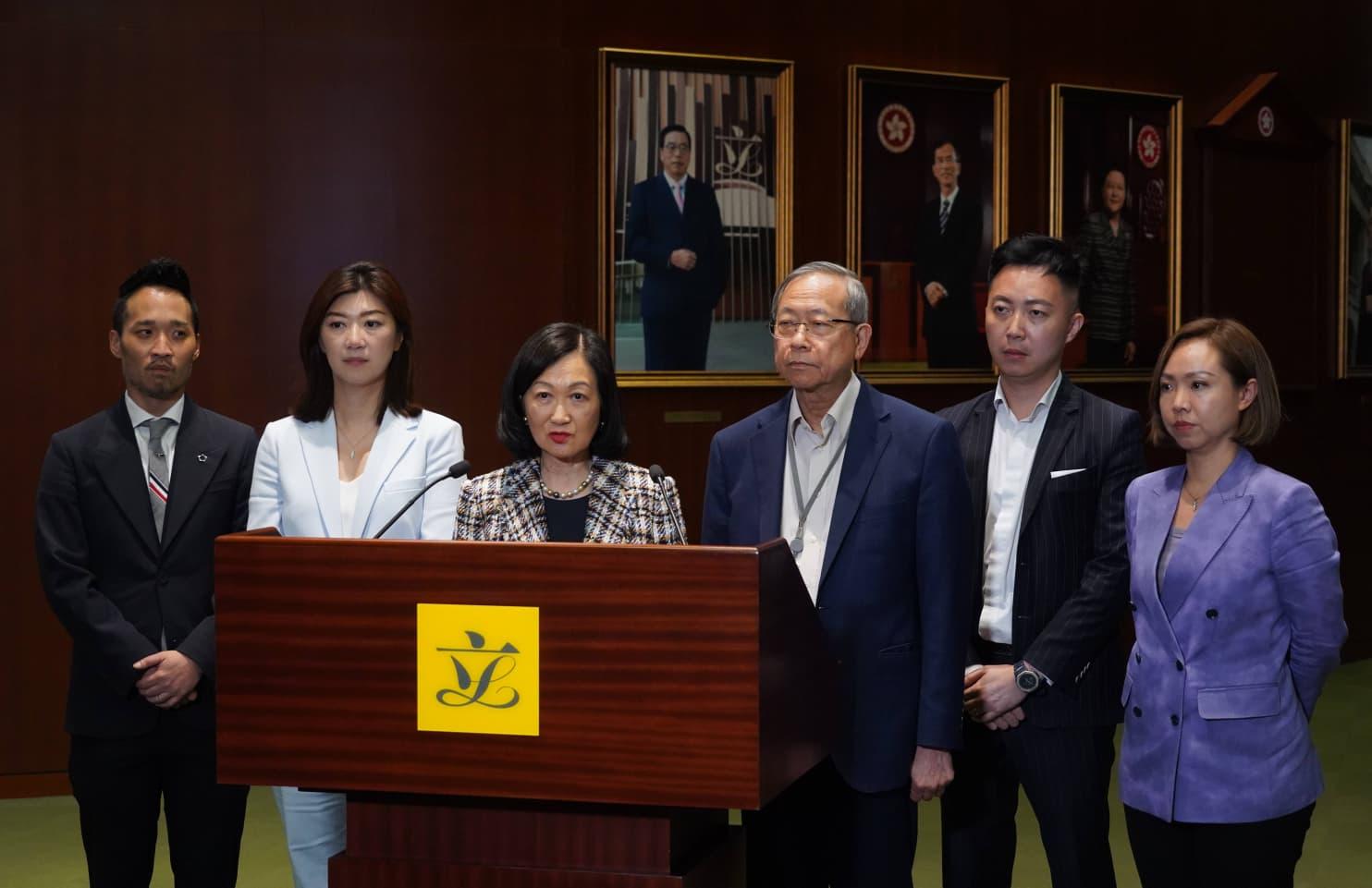 新民黨立法會議員投下贊成票。