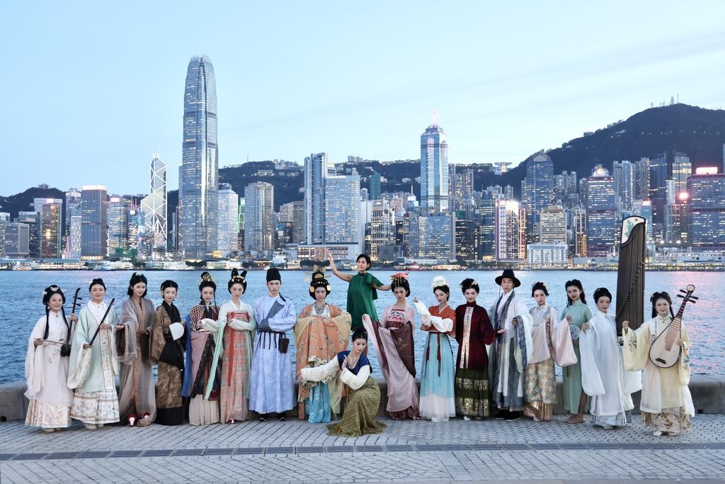 西九文化區舉行限定4日的「迎國慶 ‧ 華服嘉年華」(圖片來源:官方圖片)