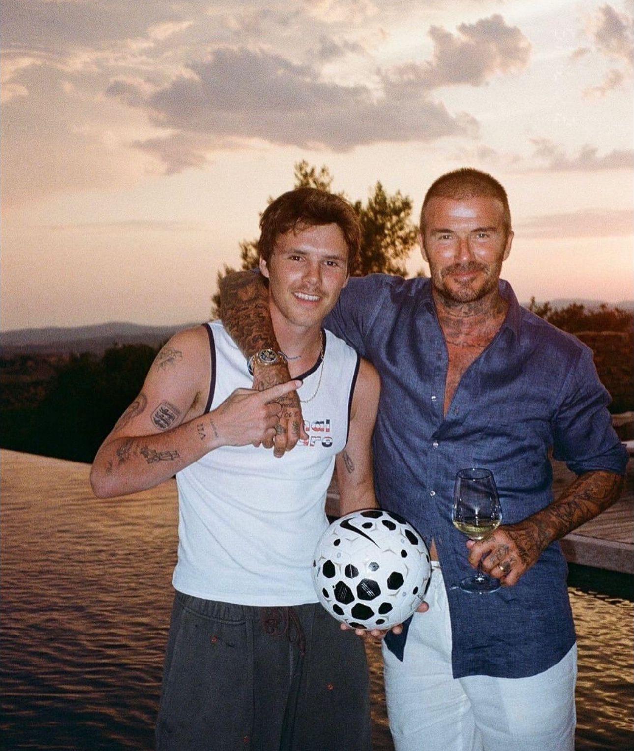 三弟Cruz在社交媒體上已跟大哥Brooklyn互相unfollow。