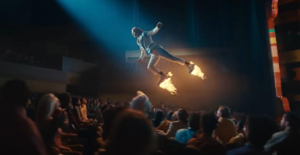 湯姆賀倫代言Lego 用積木化身百變造型(有片)