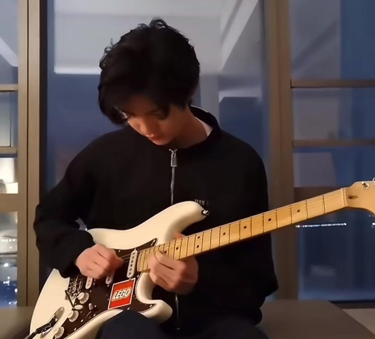 Chilam與靚靚結婚23年,二人育有寶貝仔張慕童。