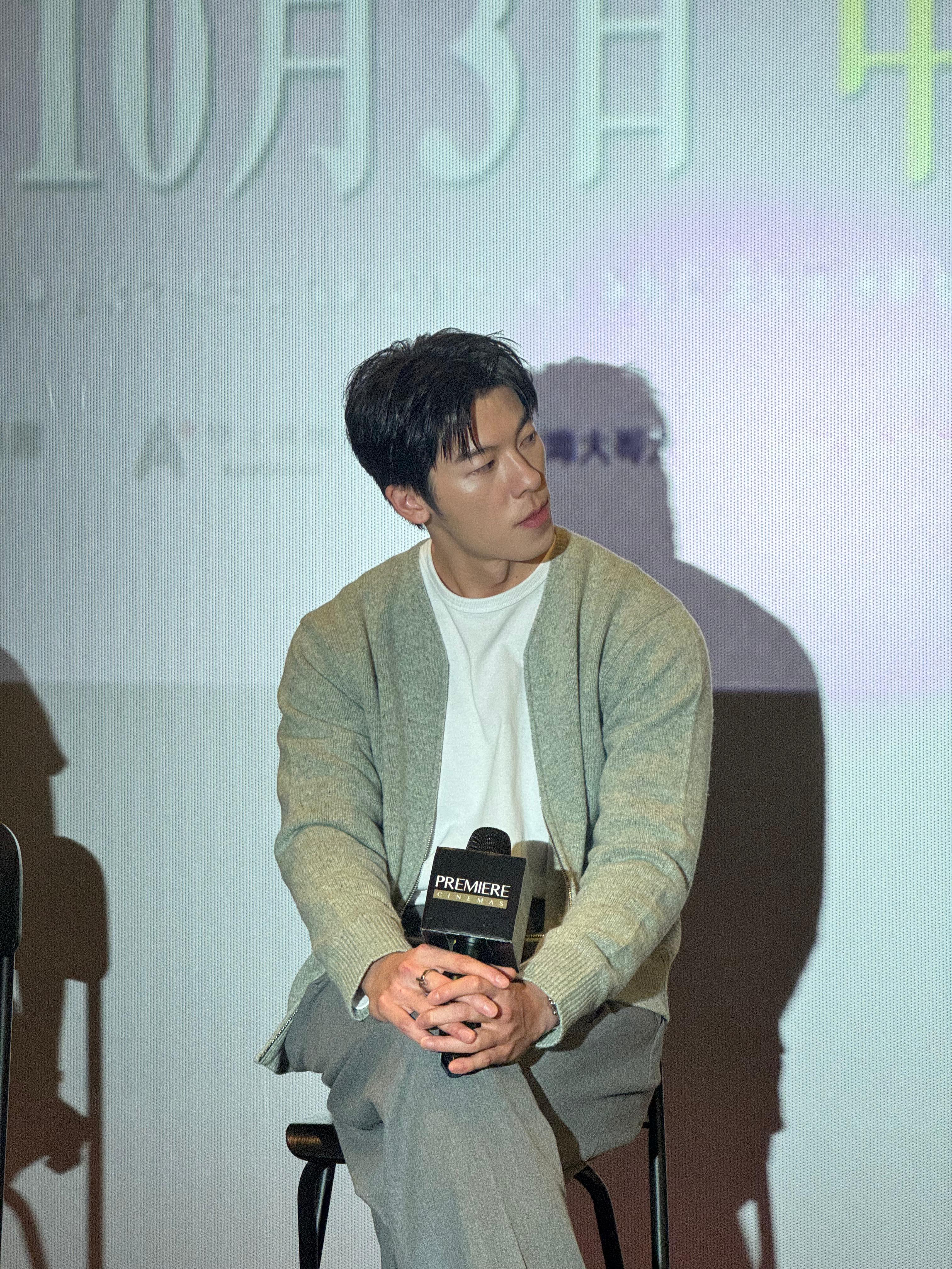 許光漢昨日在港繼續為《他年她日》入謝院謝票。