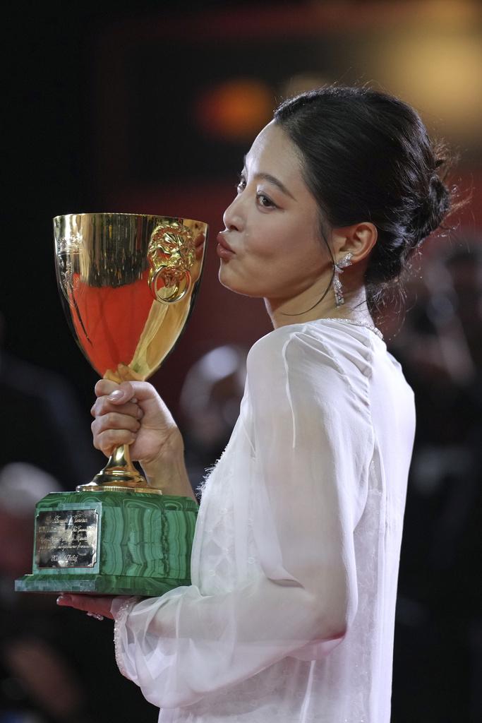 威尼斯影展|辛芷蕾憑《日掛中天》成第三位華人影后。(美聯社)