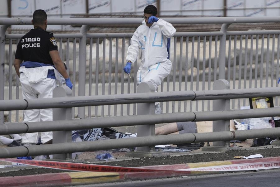 以巴衝突|耶路撒冷巴士站遭槍擊5死12傷 槍手掃射候車民眾並登車開槍