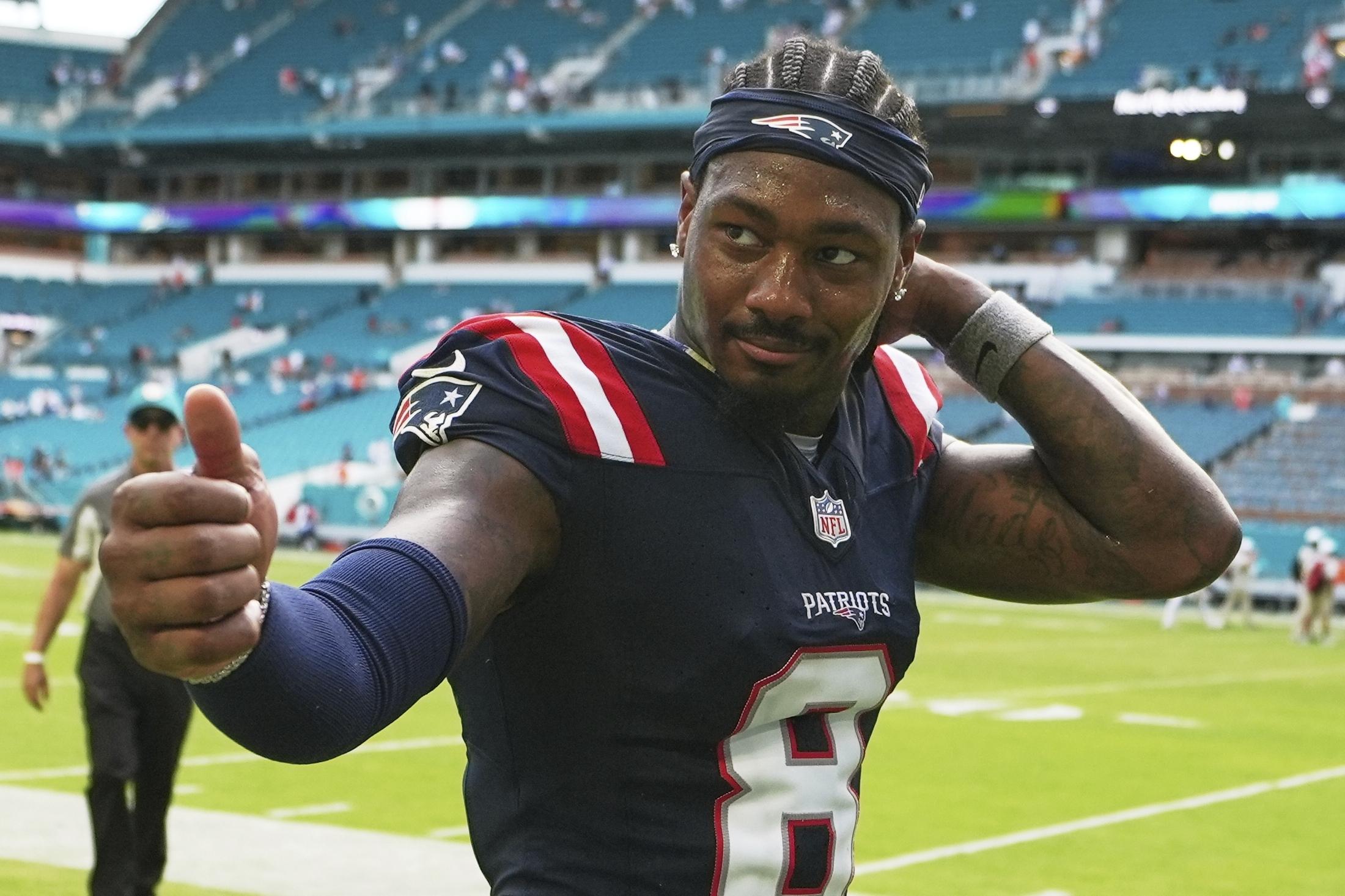 Stefon Diggs去年10月熱烈追求Cardi B。