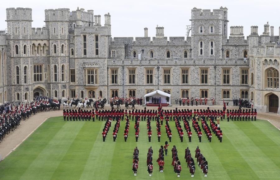 特朗普訪英|英王溫莎堡隆重歡迎特朗普 倫敦示威抗議到訪