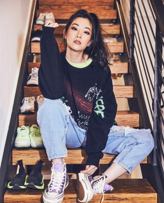 Arden Cho不但聲演《Kpop獵魔女團》Rumi一角,更有份主唱歌曲《Golden》。