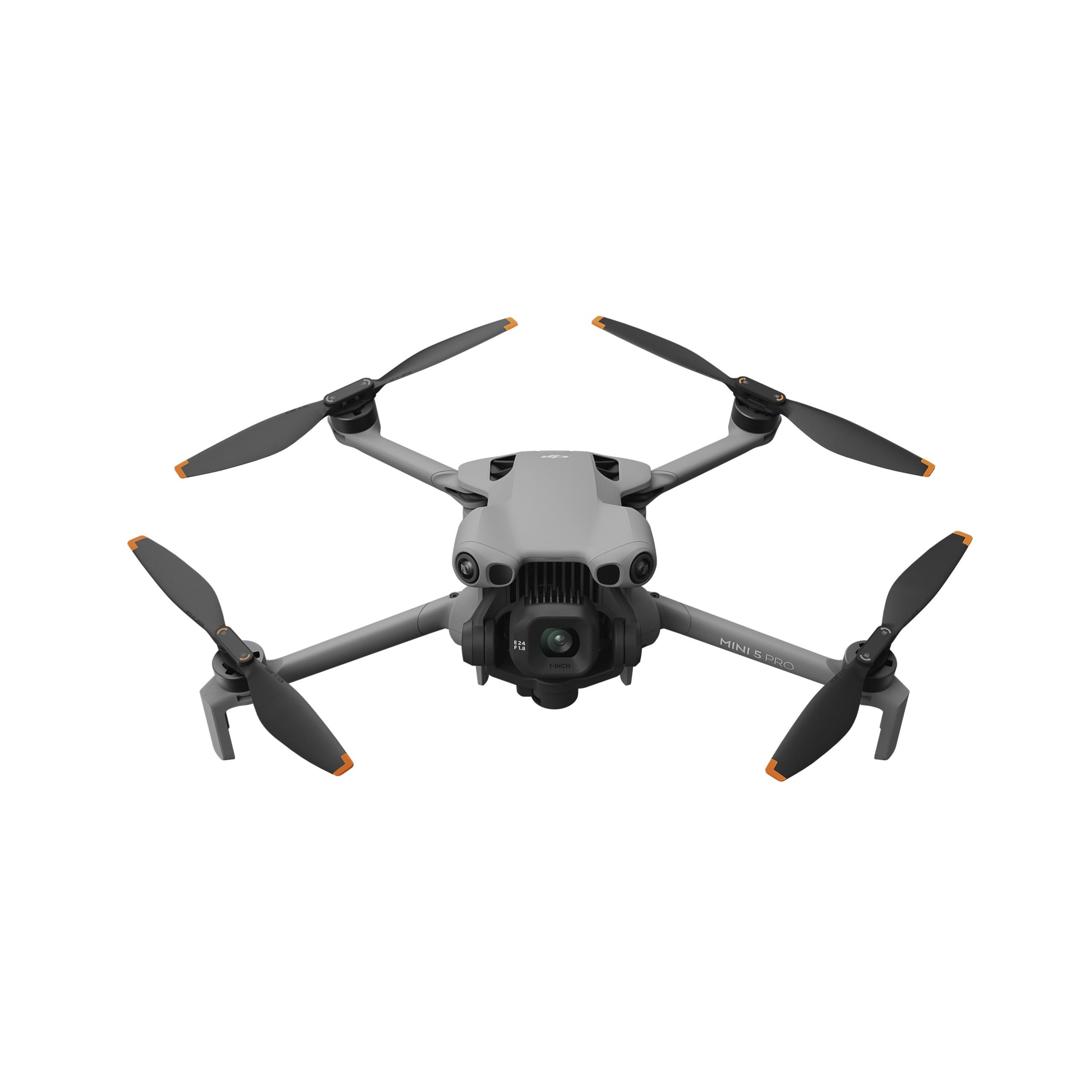 DJI Mini 5 Pro 整體上比其前身更為出色。它採用了 DJI O4+ 視頻傳輸系統(與 O4 相比),傳輸距離可達 20km。