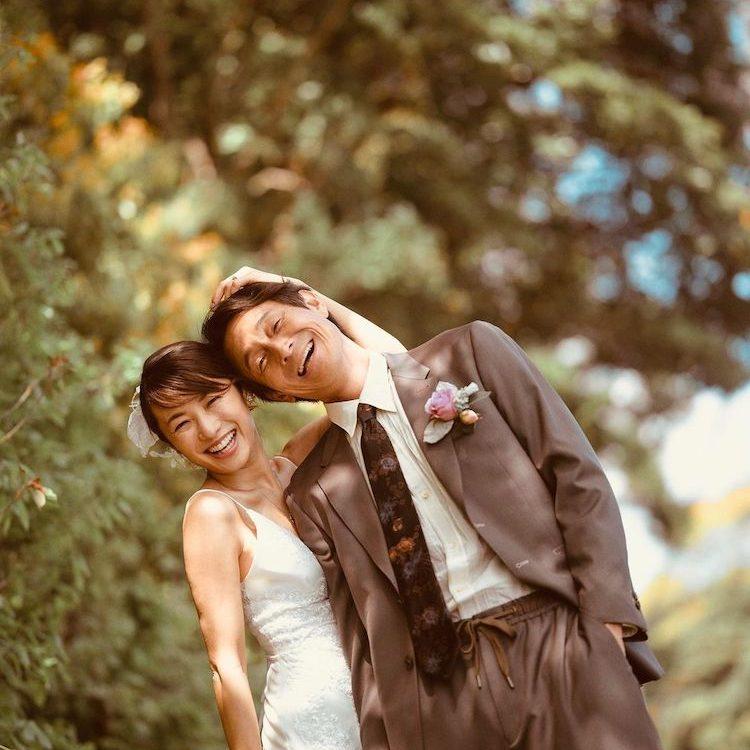 吉田榮作於2021年宣布再婚,第二任太太是細他12年的女星內山理名。